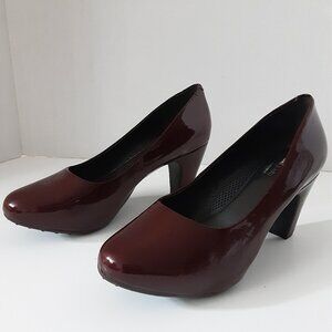Easy Spirit Leather Pumps